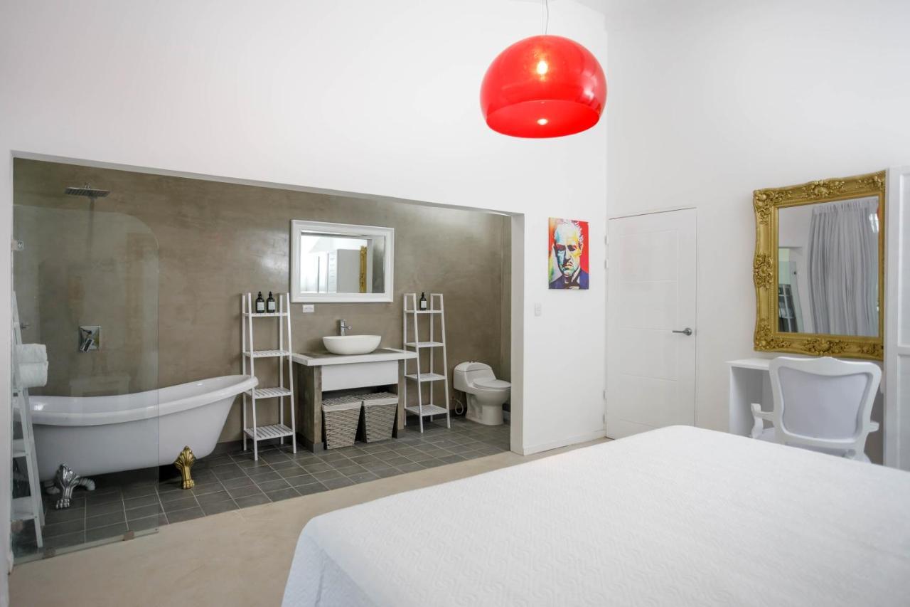 Gigi Brown Villa Paparazzi Beachfront Puerto Viejo de Talamanca Екстериор снимка