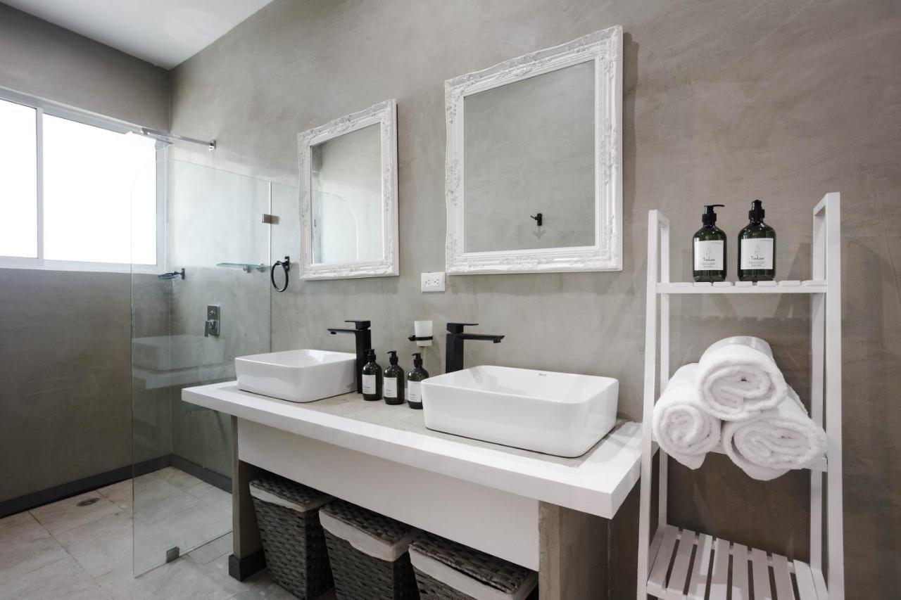 Gigi Brown Villa Paparazzi Beachfront Puerto Viejo de Talamanca Екстериор снимка